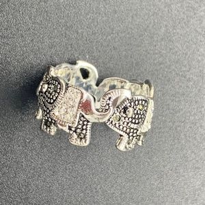Elephants in a Circle Ring Silver Rhinestone and  Marcasite Size 8